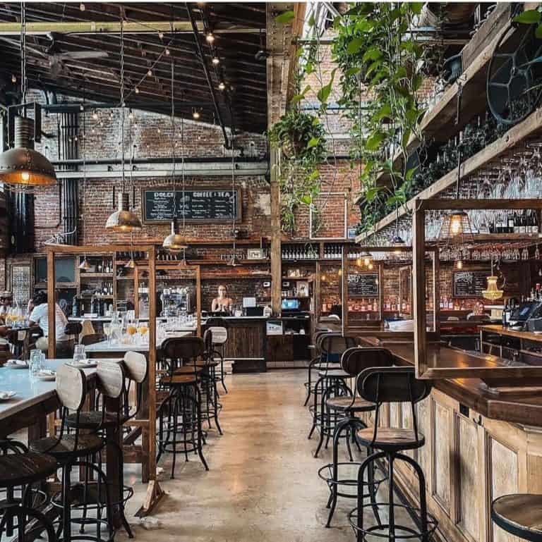 How much you should tip in the USA